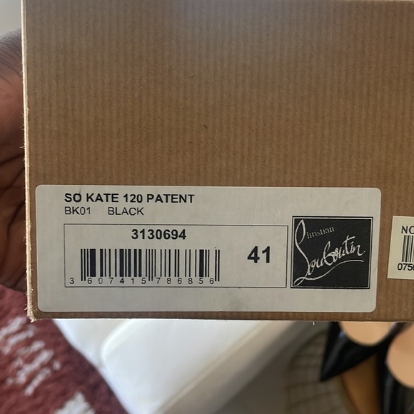 Christian Louboutin So Kate’s Size 41 - Picture 6 of 6